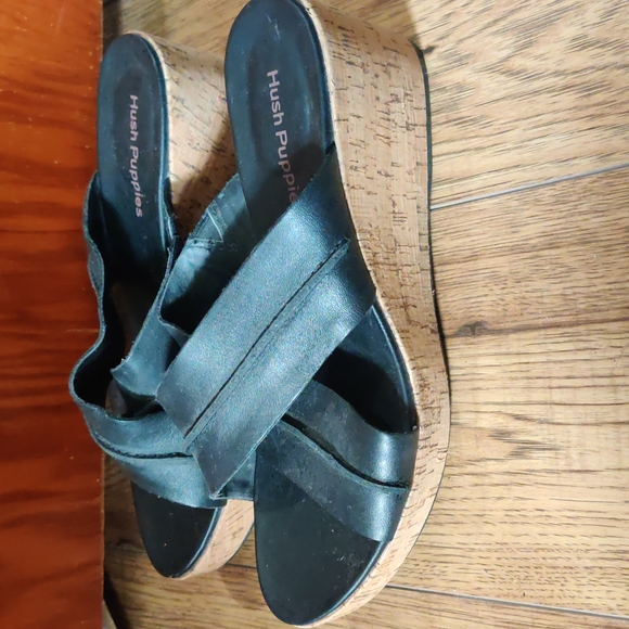Brand new Black Hush Puppies cork wedge sandal, size 9 - Picture 2 of 4